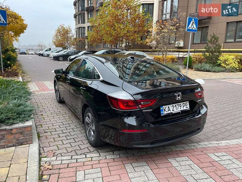 Седан Honda Insight 2019 в Киеве