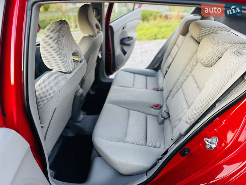 Хетчбек Honda Insight 2010 в Здолбуніві фото 34 Хетчбек Honda Insight 2010 в Здолбуніві