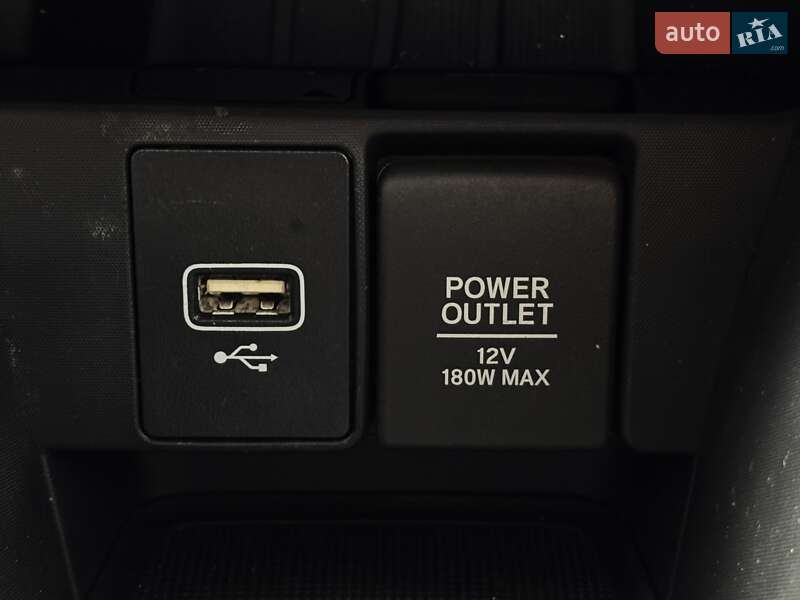 Седан Honda Insight 2018 в Дніпрі