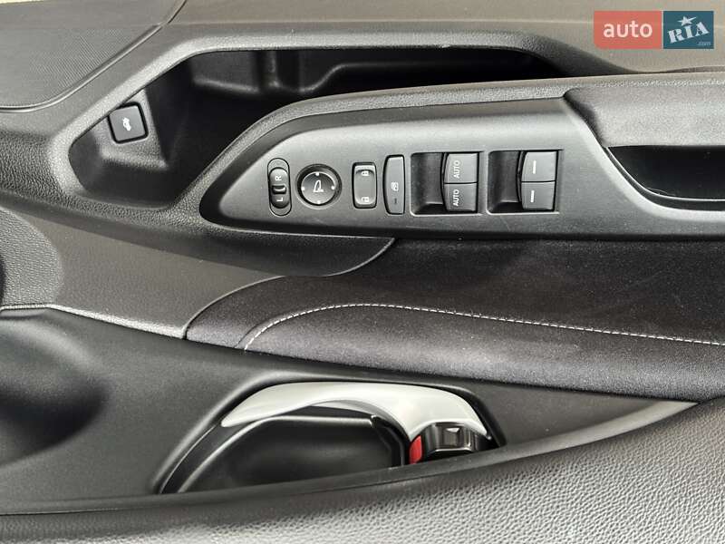 Седан Honda Insight 2018 в Дніпрі