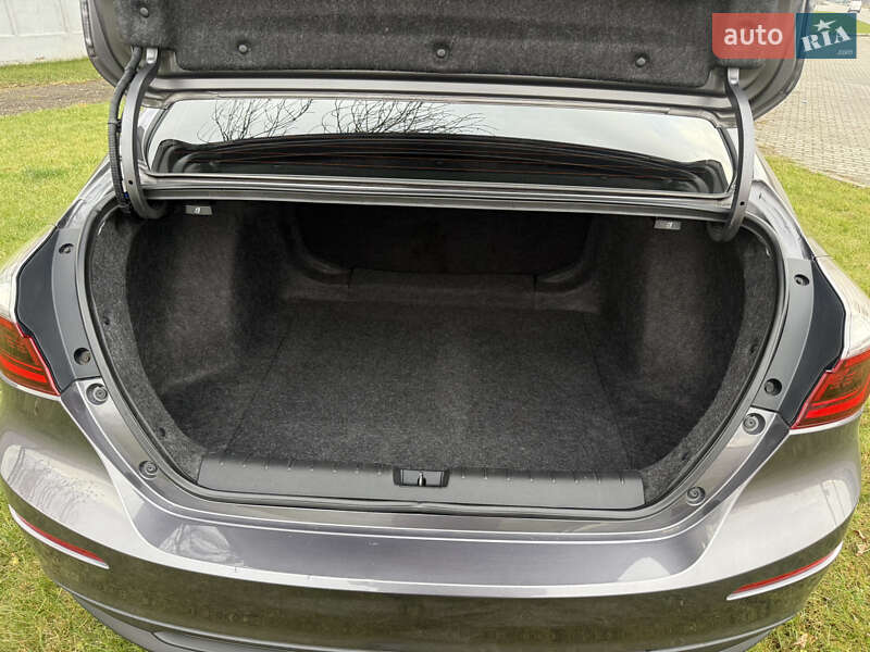 Седан Honda Insight 2021 в Львові