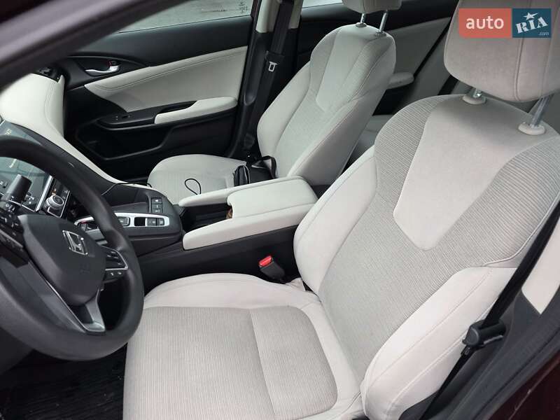 Седан Honda Insight 2018 в Киеве фото 12 Седан Honda Insight 2018 в Киеве