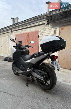 Макси-скутер Honda Integra 750 2015 в 