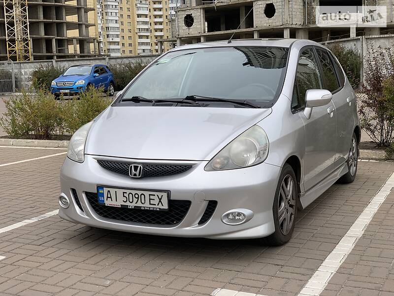 Хэтчбек Honda Jazz 2007 в Киеве