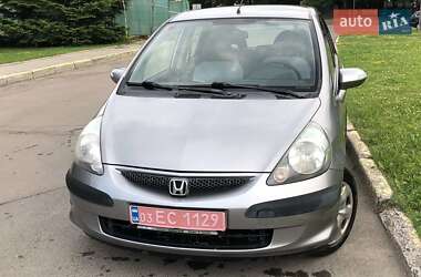 Хэтчбек Honda Jazz 2005 в 