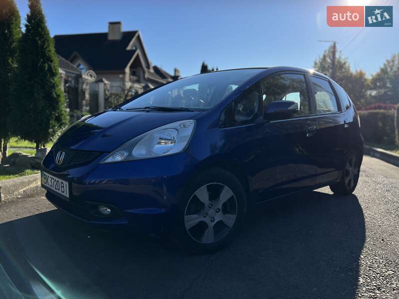 Хэтчбек Honda Jazz 2010 в Ровно фото 3 Хэтчбек Honda Jazz 2010 в Ровно