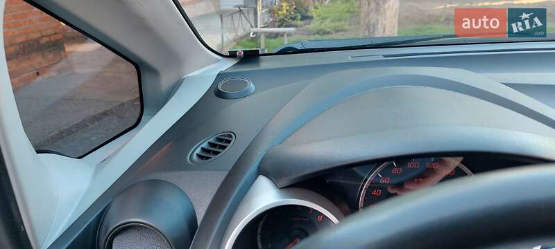 Хетчбек Honda Jazz 2009 в Ромнах
