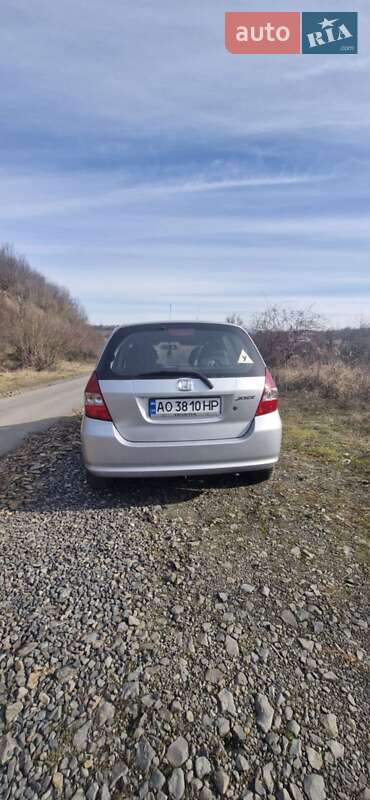 Хетчбек Honda Jazz 2002 в Ужгороді