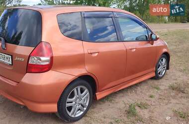 Хэтчбек Honda Jazz 2006 в 