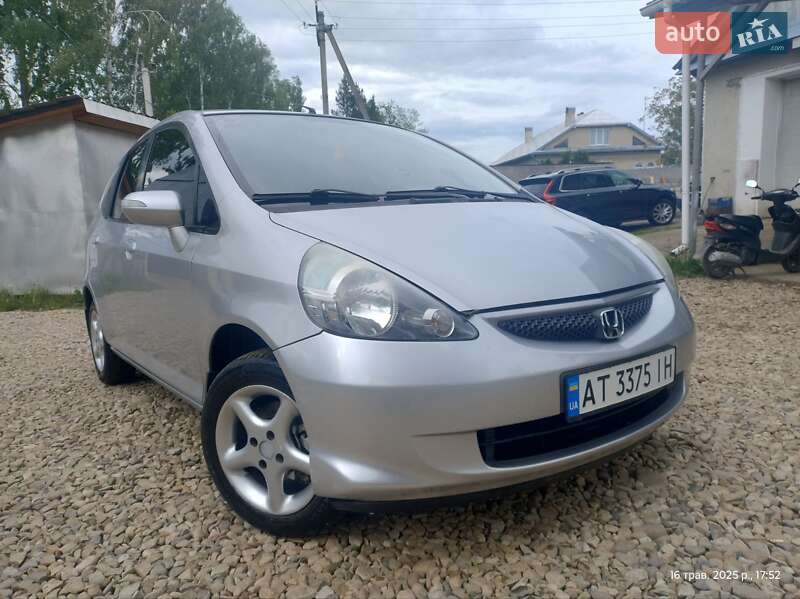 Хетчбек Honda Jazz 2005 в 