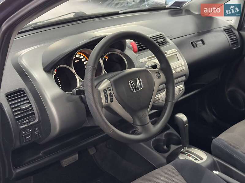 Хэтчбек Honda Jazz 2007 в Каменском