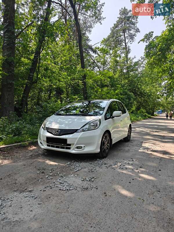 Хэтчбек Honda Jazz 2012 в 