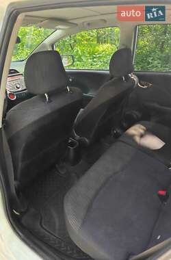 Хэтчбек Honda Jazz 2012 в 