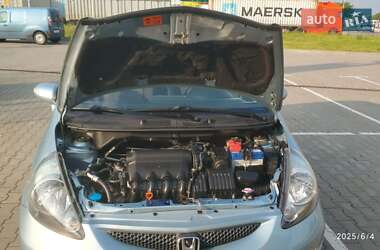 Хэтчбек Honda Jazz 2007 в 