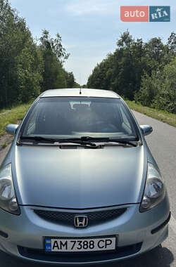 Хэтчбек Honda Jazz 2005 в 