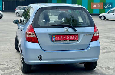 Хэтчбек Honda Jazz 2005 в 