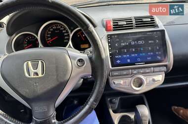 Хэтчбек Honda Jazz 2007 в 