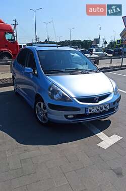 Хэтчбек Honda Jazz 2004 в 