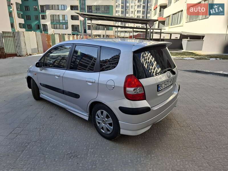 Хэтчбек Honda Jazz 2002 в Львове