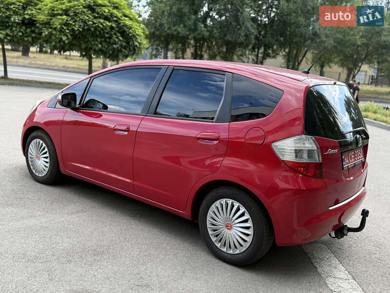 Хетчбек Honda Jazz 2010 в Дніпрі