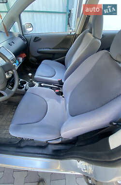Хэтчбек Honda Jazz 2006 в 