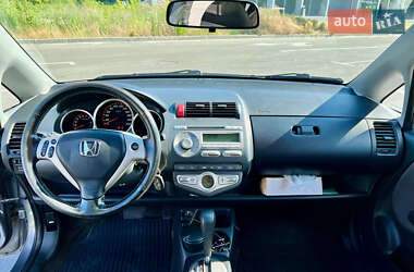 Хетчбек Honda Jazz 2008 в 