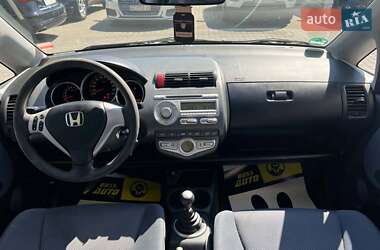 Хэтчбек Honda Jazz 2005 в 