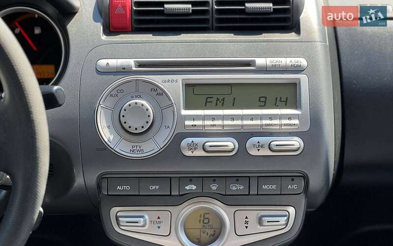 Хэтчбек Honda Jazz 2005 в Ивано-Франковске
