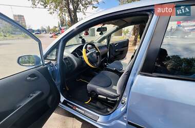 Хэтчбек Honda Jazz 2004 в 