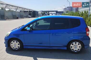 Хэтчбек Honda Jazz 2006 в 