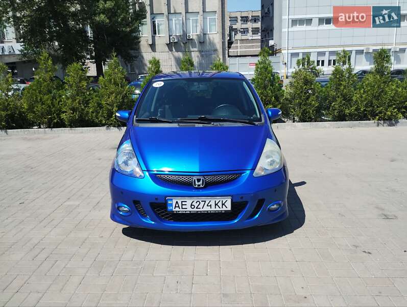 Хэтчбек Honda Jazz 2006 в Днепре