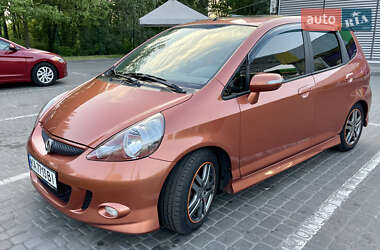 Хэтчбек Honda Jazz 2006 в 