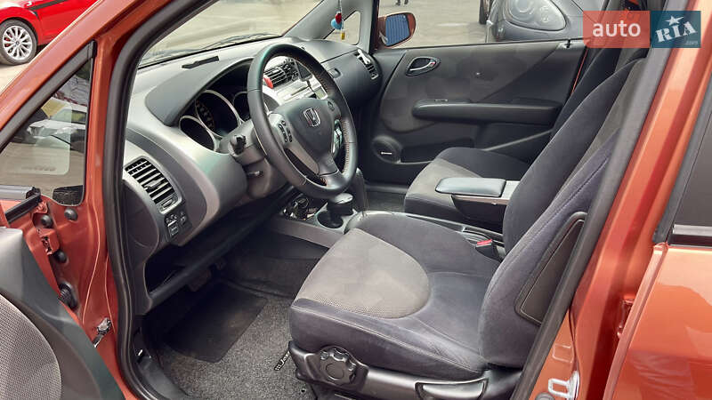 Хэтчбек Honda Jazz 2006 в Киеве фото 12 Хэтчбек Honda Jazz 2006 в Киеве