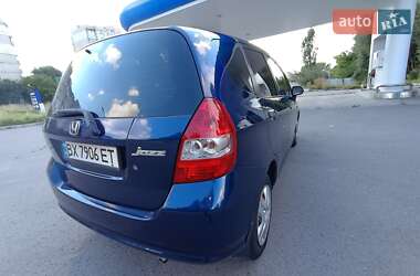 Хэтчбек Honda Jazz 2003 в 
