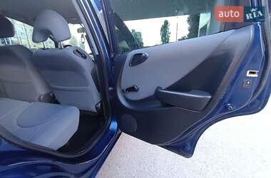 Хэтчбек Honda Jazz 2003 в 