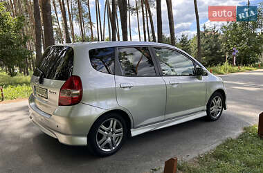 Хэтчбек Honda Jazz 2007 в 