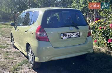 Хэтчбек Honda Jazz 2006 в  фото 7 Хэтчбек Honda Jazz 2006 в