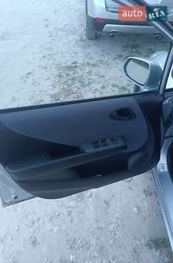 Хэтчбек Honda Jazz 2002 в 