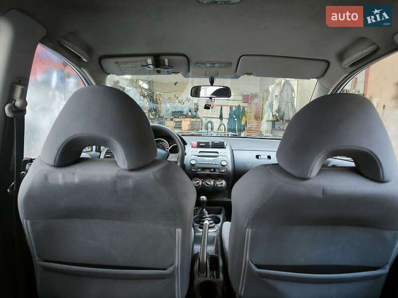 Хэтчбек Honda Jazz 2002 в Киеве фото 10 Хэтчбек Honda Jazz 2002 в Киеве