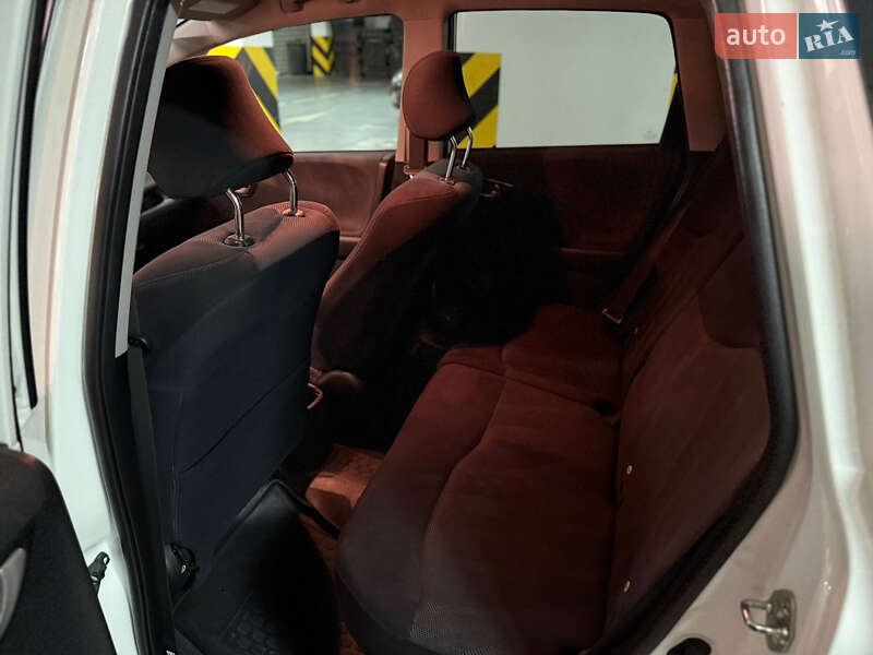 Хетчбек Honda Jazz 2010 в Дніпрі