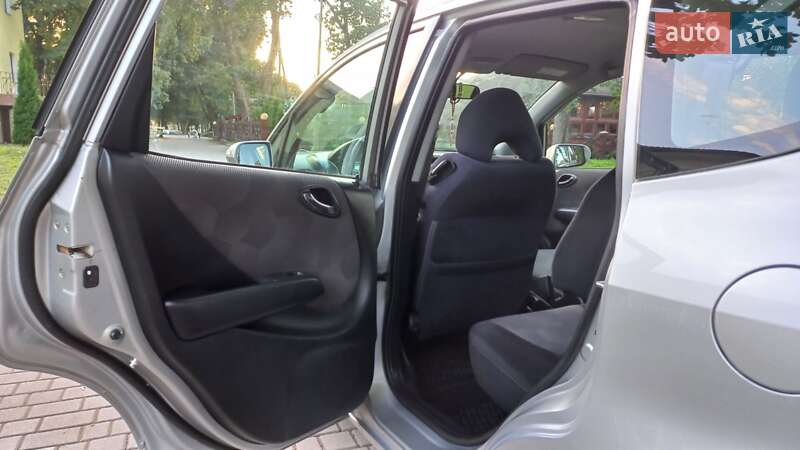 Хэтчбек Honda Jazz 2005 в Жидачове