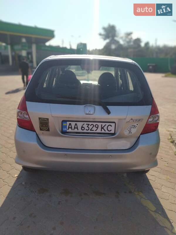 Хэтчбек Honda Jazz 2005 в Ирпене