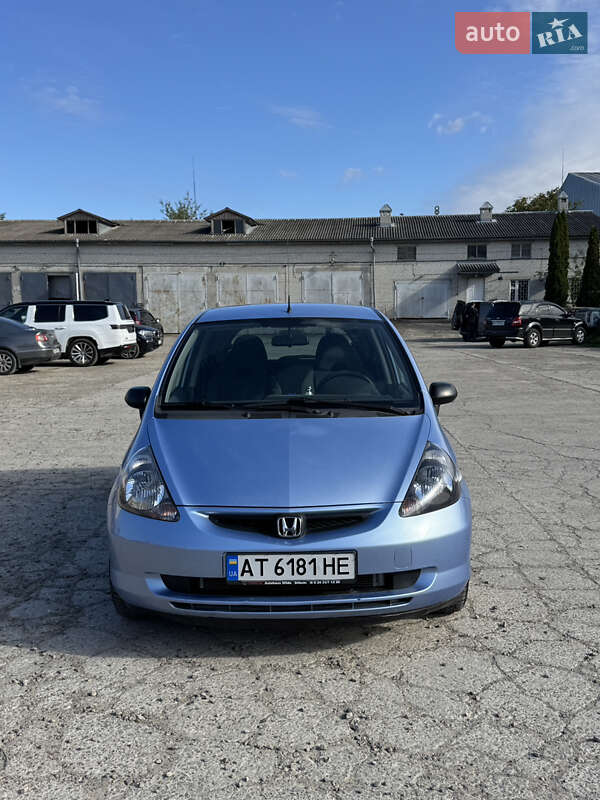 Хэтчбек Honda Jazz 2004 в 