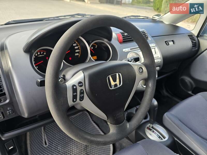 Хэтчбек Honda Jazz 2007 в Запорожье