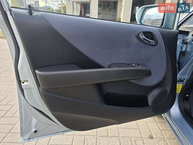 Хэтчбек Honda Jazz 2007 в Запорожье