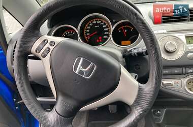 Хэтчбек Honda Jazz 2006 в 