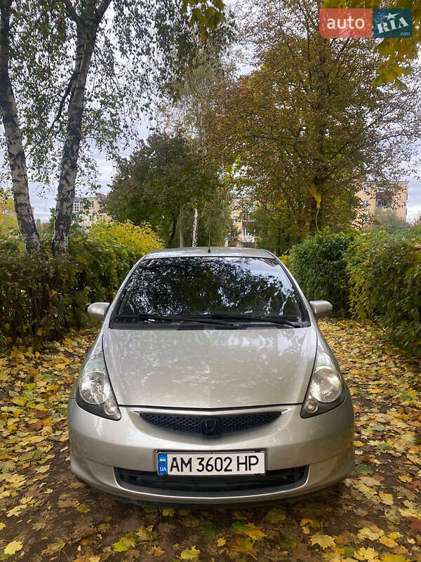 Хэтчбек Honda Jazz 2005 в Бердичеве