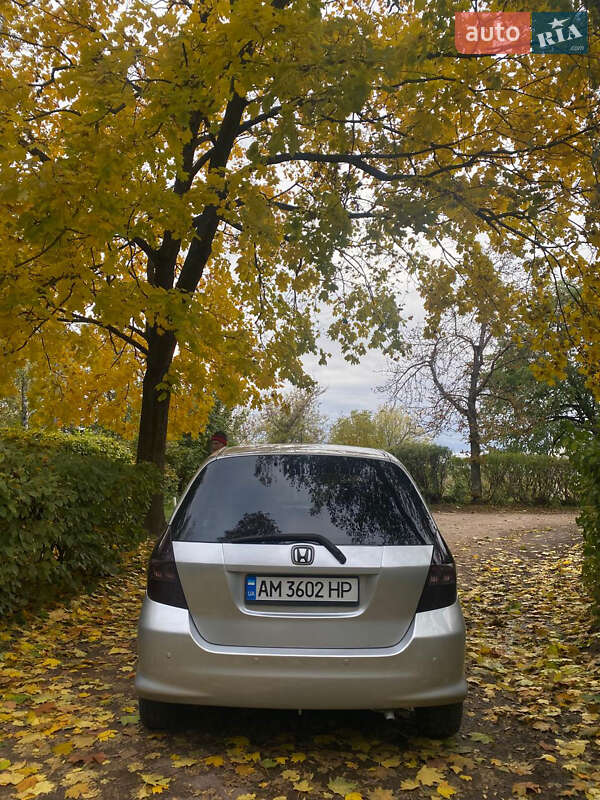 Хэтчбек Honda Jazz 2005 в Бердичеве