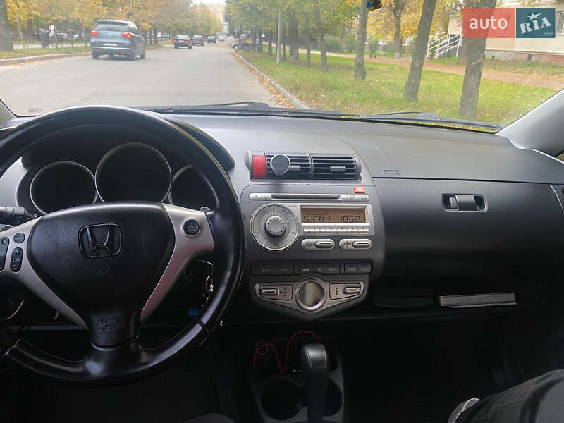Хэтчбек Honda Jazz 2005 в Бердичеве