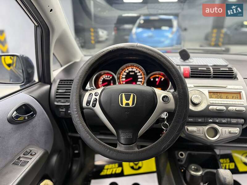 Хетчбек Honda Jazz 2007 в Чернівцях фото 11 Хетчбек Honda Jazz 2007 в Чернівцях